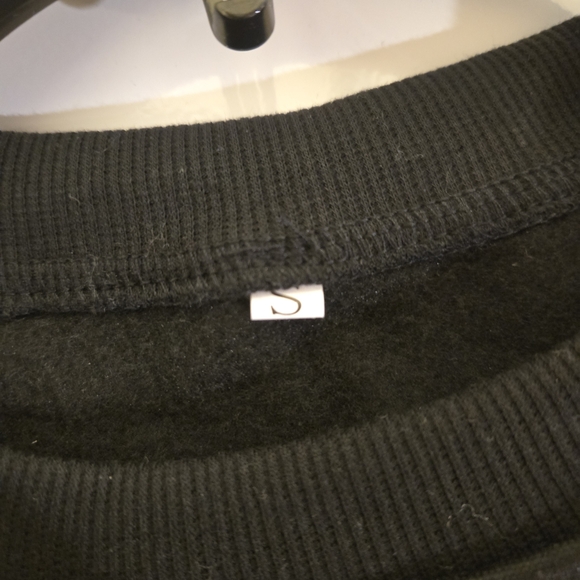 Taylor Swift Black Sweater - The Eras Tour - Picture 4 of 4